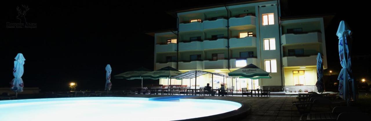Hotel Restaurant Popini Laki Ягодина Экстерьер фото