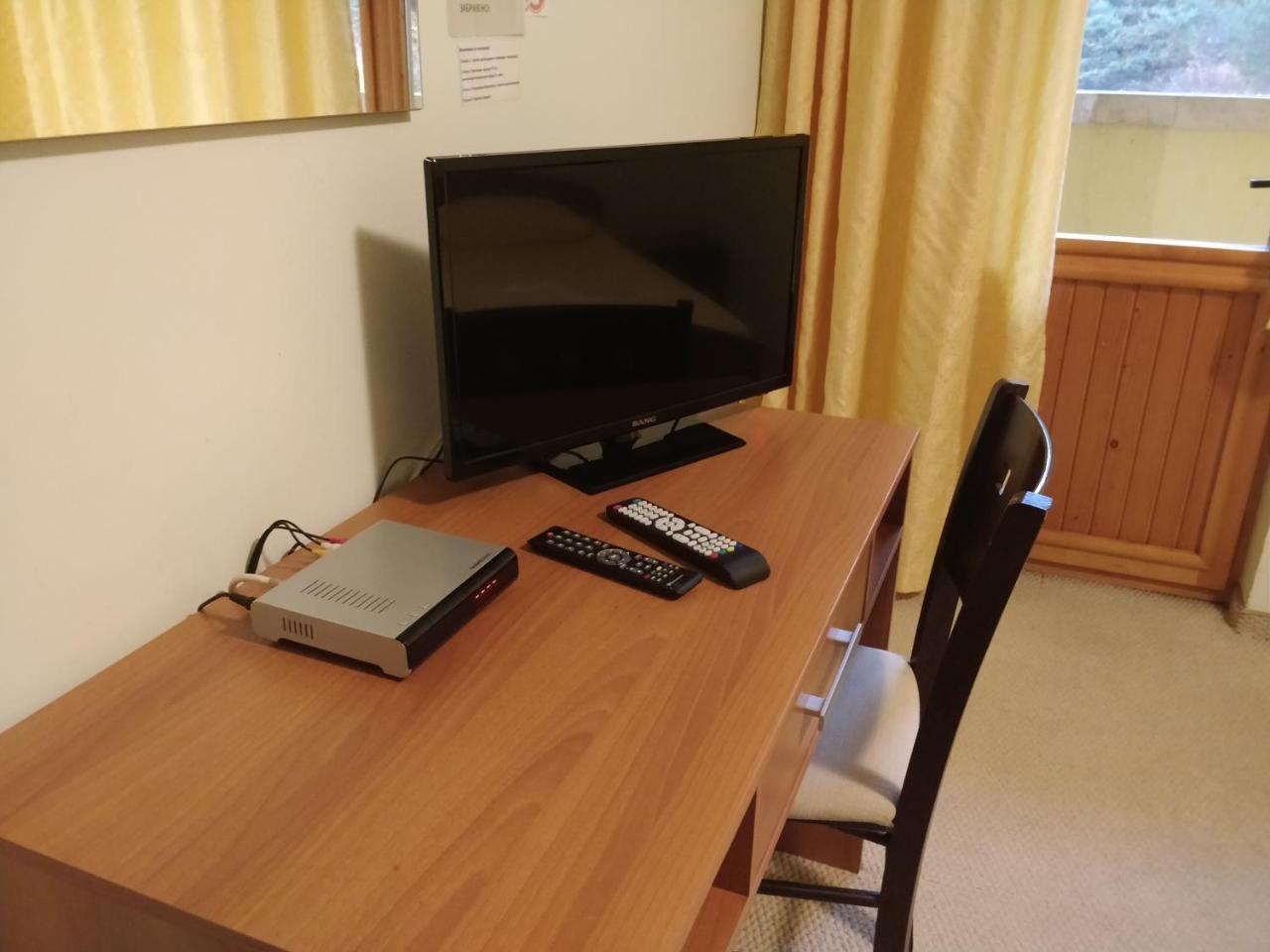 Hotel Restaurant Popini Laki Ягодина Экстерьер фото